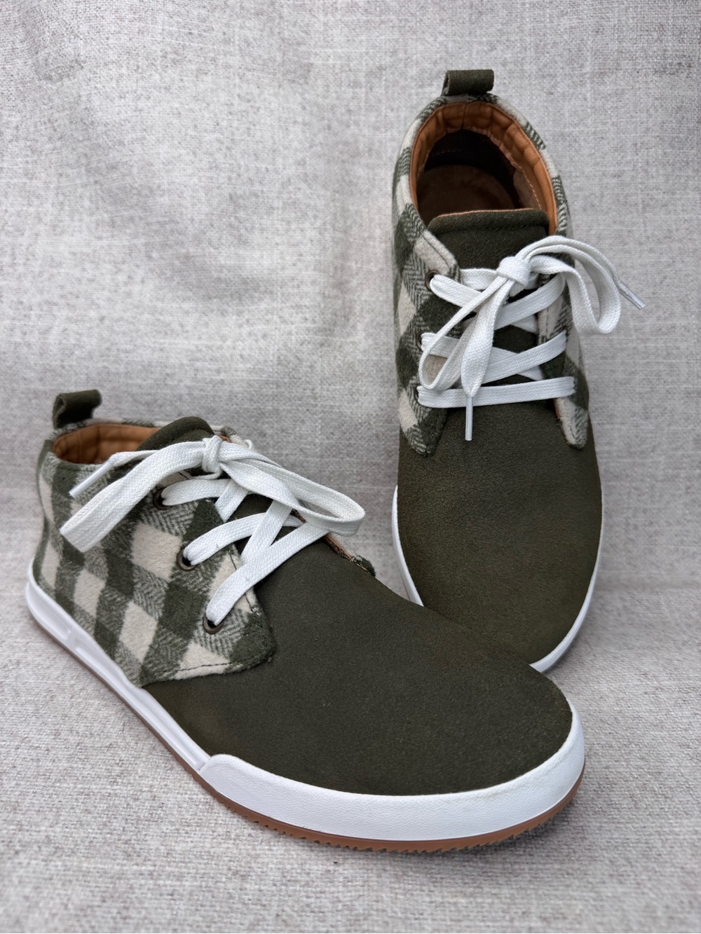 Coldwater Creek Walk With Me Cross Trail Sneaker Shoes green check Sz 9.5 wide